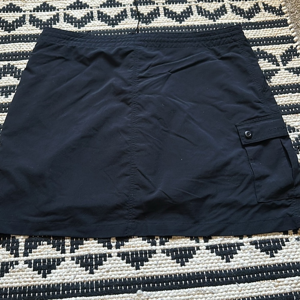 Patagonia Inter-Continental Hideaway Skort - Picture 3 of 5